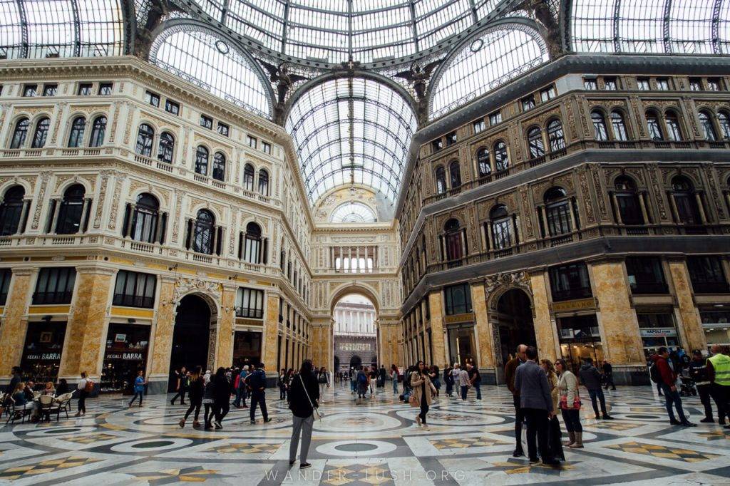 Galleria Umberto I, Naples